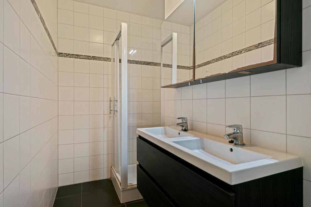 Apartment In Heart Of Brussel City With Balcony View Bagian luar foto